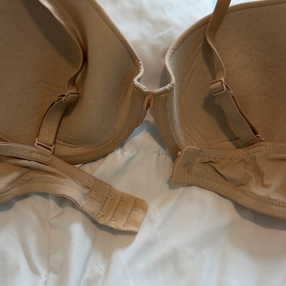 Tan Bra - Picture 4 of 4